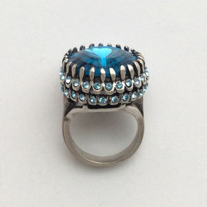 Cocktail ring